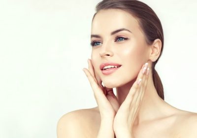 Considering a Facelift? Here’s What to Expect from Consultation to Recovery
